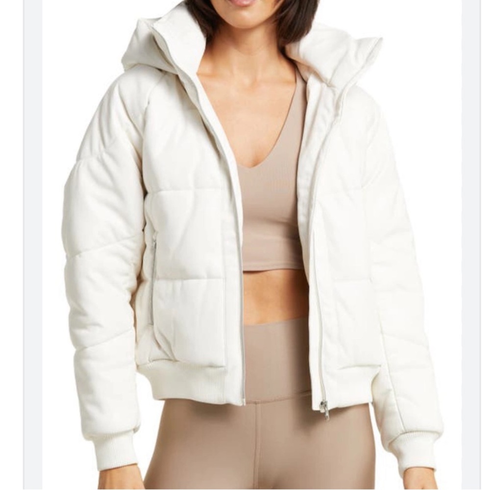 Alo Yoga Boss Faux Leather Puffer Coat NWOT size XS